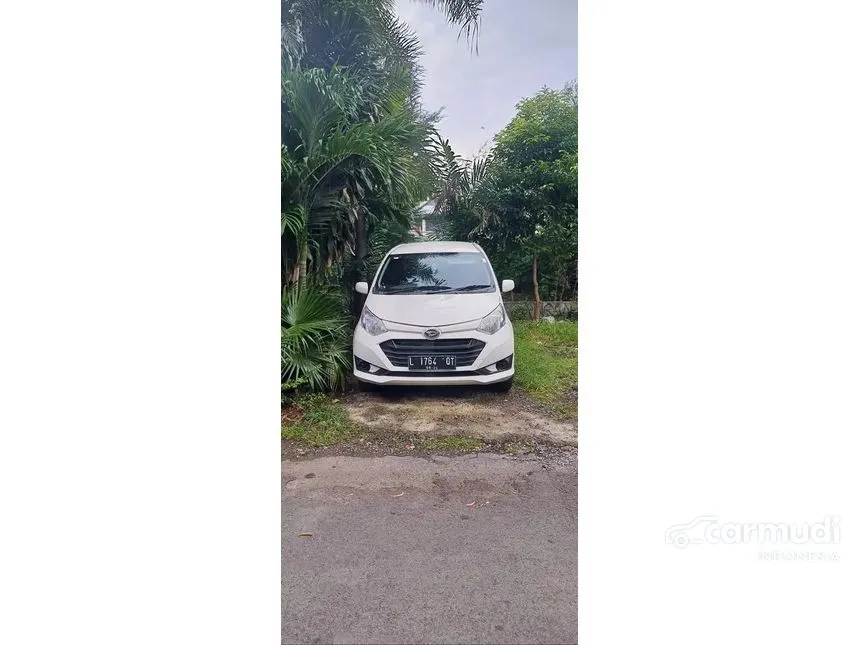 Jual Mobil Daihatsu Sigra 2019 M 1.0 di Jawa Timur Manual MPV Putih Rp 105.000.000