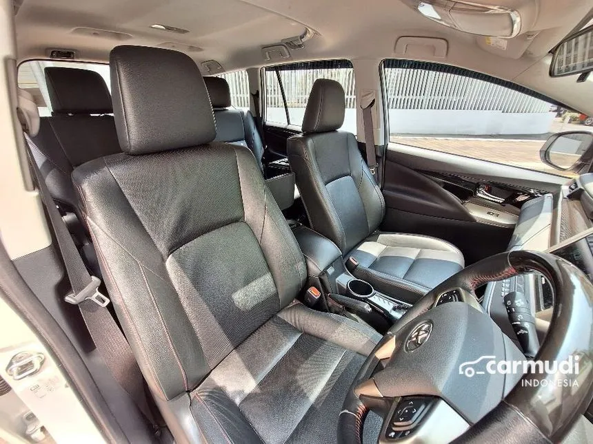 2021 Toyota Innova Venturer Wagon