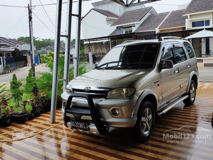 2005 Daihatsu Taruna FGX Oxxy SUV