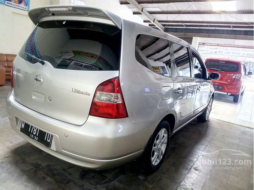  Nissan Grand Livina Ultimate 2012