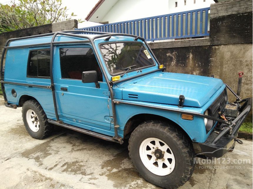 Jual Mobil  Suzuki Jimny 1988 1 0 di Jawa Barat Manual Jeep 