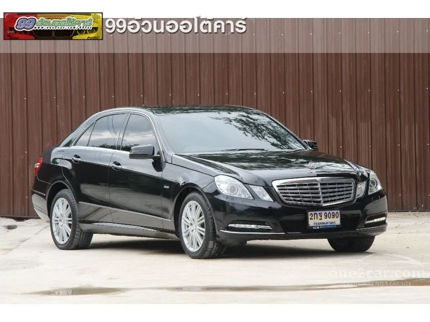 2013 Mercedes-Benz E250 Sport CDI BlueEFFICIENCY Sedan
