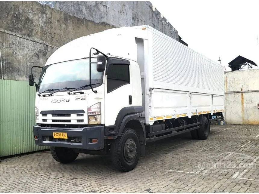 Jual Mobil Isuzu Giga 2019 FVR 34 U 7.8 di DKI Jakarta Manual Trucks Putih Rp 669.500.000