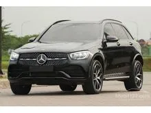 2022 Mercedes-Benz GLC200 2.0 Night Edition AMG Line SUV Black on Black Odo 19 Rb (TERMURAH)