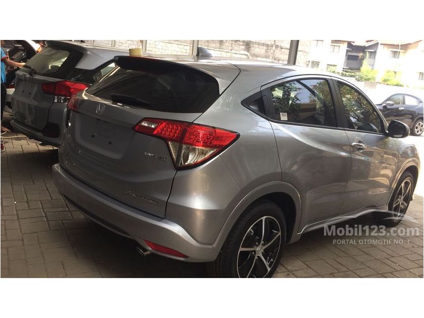 Jual Mobil  Honda  HR V  2021  Prestige  1 8 di Jawa Barat 