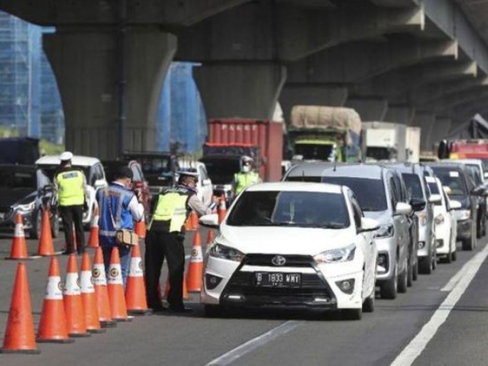 Pergerakan Manusia di Jawa Barat Terus Ditekan