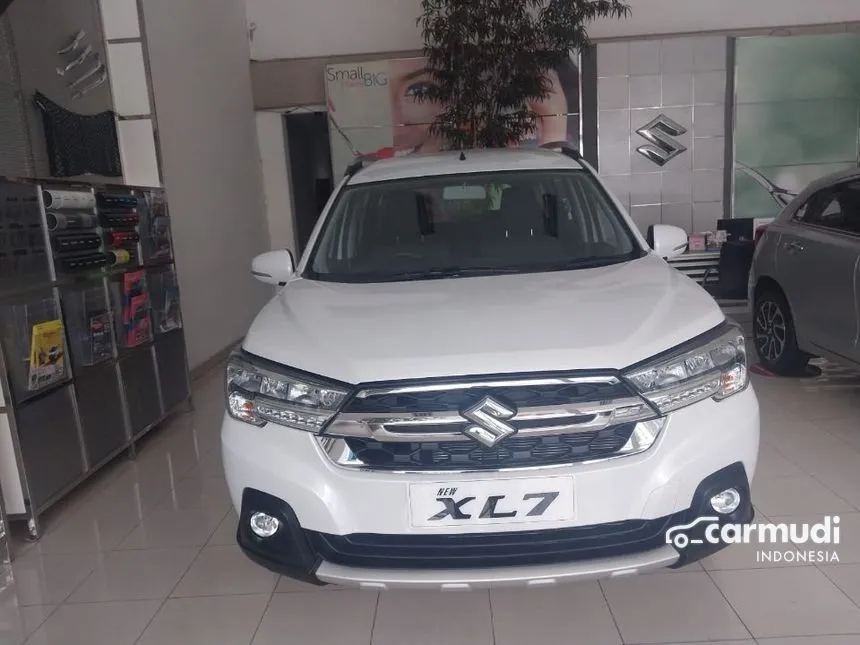 Jual Mobil Suzuki XL7 2024 Zeta 1.5 di Jawa Barat Automatic SUV Putih Rp 239.999.999