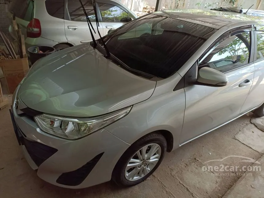2018 Toyota YARIS E Hatchback
