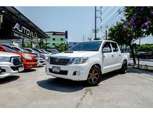 2013 Toyota Hilux Vigo 2.5 CHAMP DOUBLE CAB (ปี 11-15) E Pickup MT