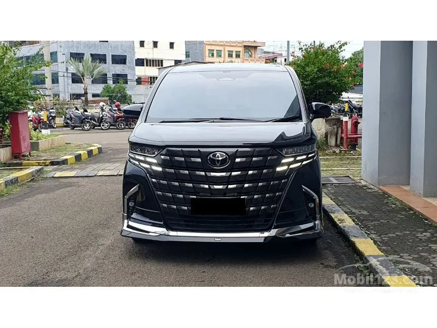 2024 Toyota Alphard HEV Modelista MPV
