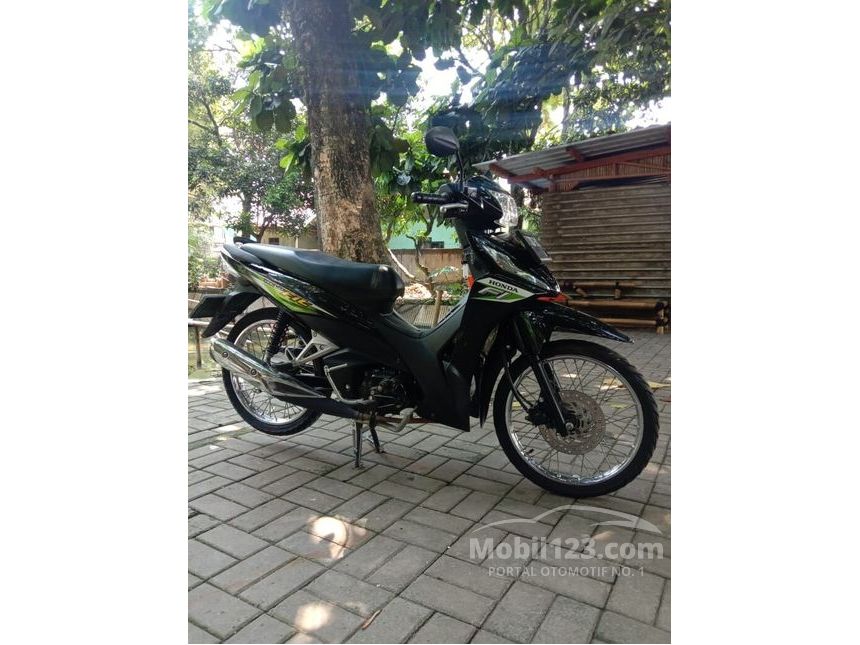 Jual Motor Honda Revo Fit 0 1 Di Jawa Barat Manual Others Hitam Rp 9 500 000 Mobil123 Com Jual Motor Honda Revo Fit 0 1 Di Jawa Barat Manual Others Hitam Rp 9 500 000 Mobil123 Com