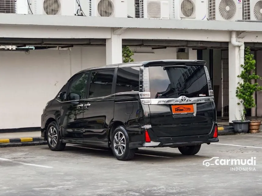 2019 Toyota Voxy MPV