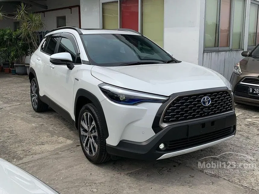 Jual Mobil Toyota Corolla Cross 2024 Hybrid 1.8 di DKI Jakarta Automatic Wagon Putih Rp 450.000.000