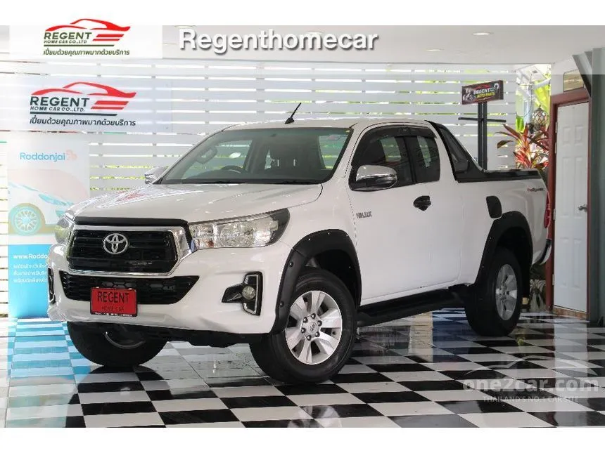 2018 Toyota HILUX REVO E Prerunner Smart Cab Pickup