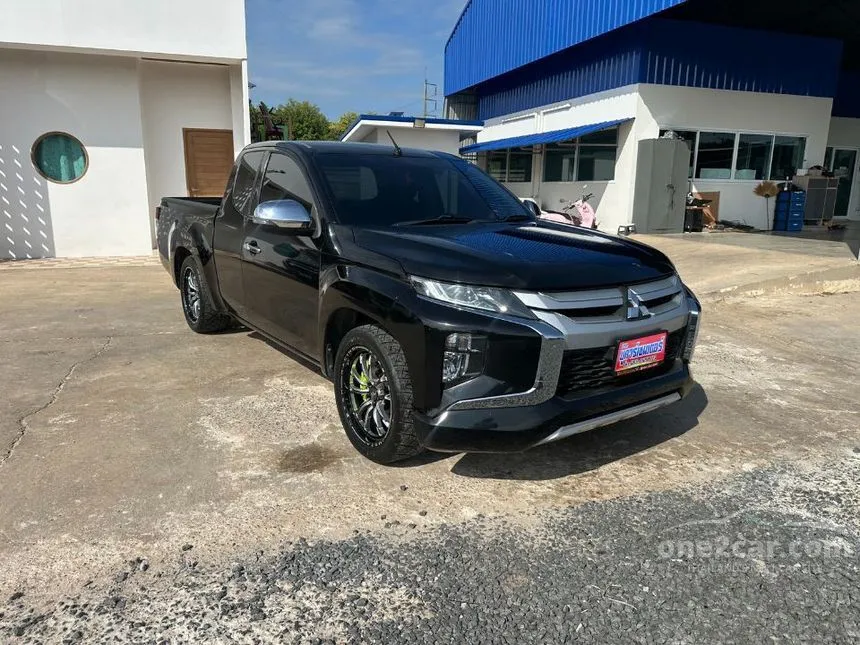 2021 Mitsubishi TRITON GLX Mega Cab Pickup