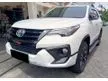 Jual Mobil Toyota Fortuner 2019 VRZ 2.4 di Jawa Timur Automatic SUV Putih Rp 437.000.000