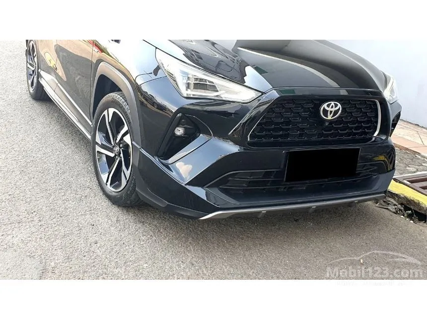 2023 Toyota Yaris Cross S HV with GR Parts Aero Pkg SUV