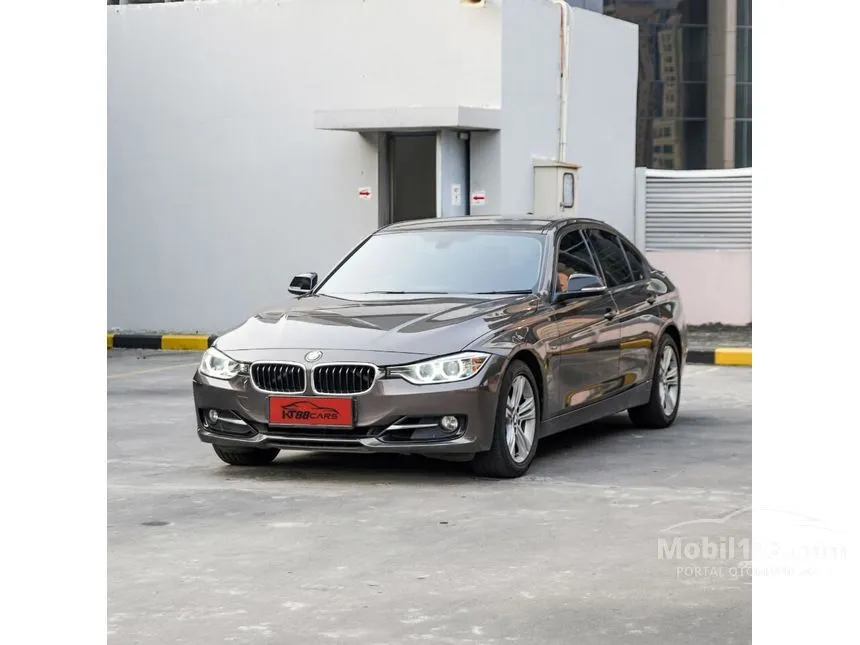Jual Mobil BMW 320i 2014 Sport 2.0 di DKI Jakarta Automatic Sedan Coklat Rp 288.888.888