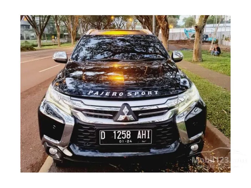 Jual Mobil Mitsubishi Pajero Sport 2018 Dakar 2.4 di Jawa Barat Automatic SUV Hitam Rp 474.900.000
