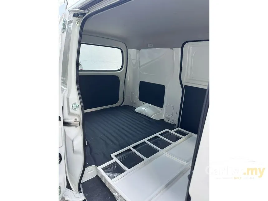 2025 Daihatsu Gran Max Panel Van