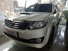 Toyota Fortuner Diesel VNT AT 2014 PUTIH Like new