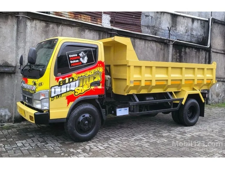 Jual Mobil Mitsubishi Canter 2022 FE 74 HD N 3.9 di DKI Jakarta Manual Trucks Kuning Rp 389.000.000