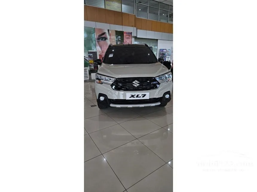 Jual Mobil Suzuki XL7 2023 Hybrid ALPHA 1.5 di Jawa Barat Automatic Wagon Lainnya Rp 250.000.000