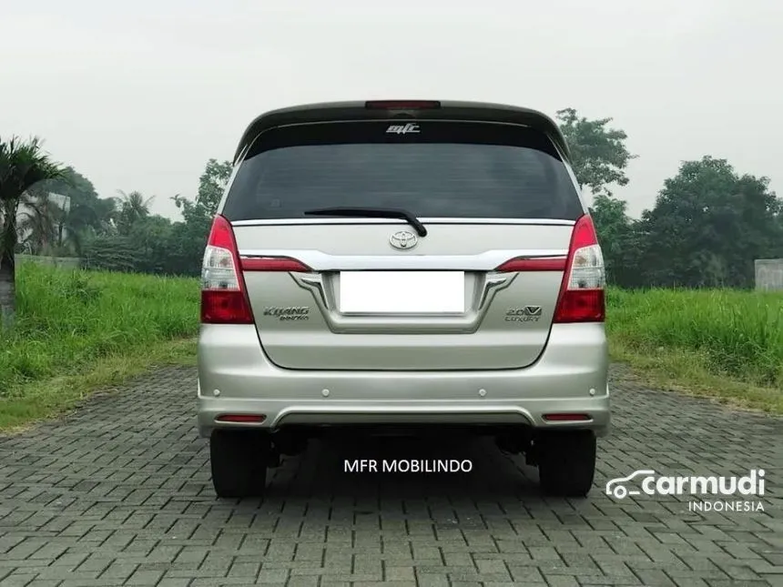 2011 Toyota Kijang Innova V Luxury MPV
