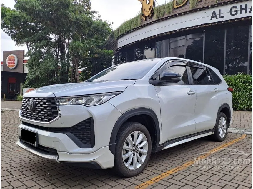 Jual Mobil Toyota Kijang Innova Zenix 2022 V (Premium Color) 2.0 di DKI Jakarta Automatic MPV Putih Rp 373.000.000