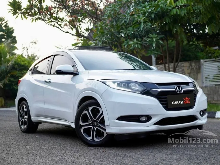 Jual Mobil Honda HR