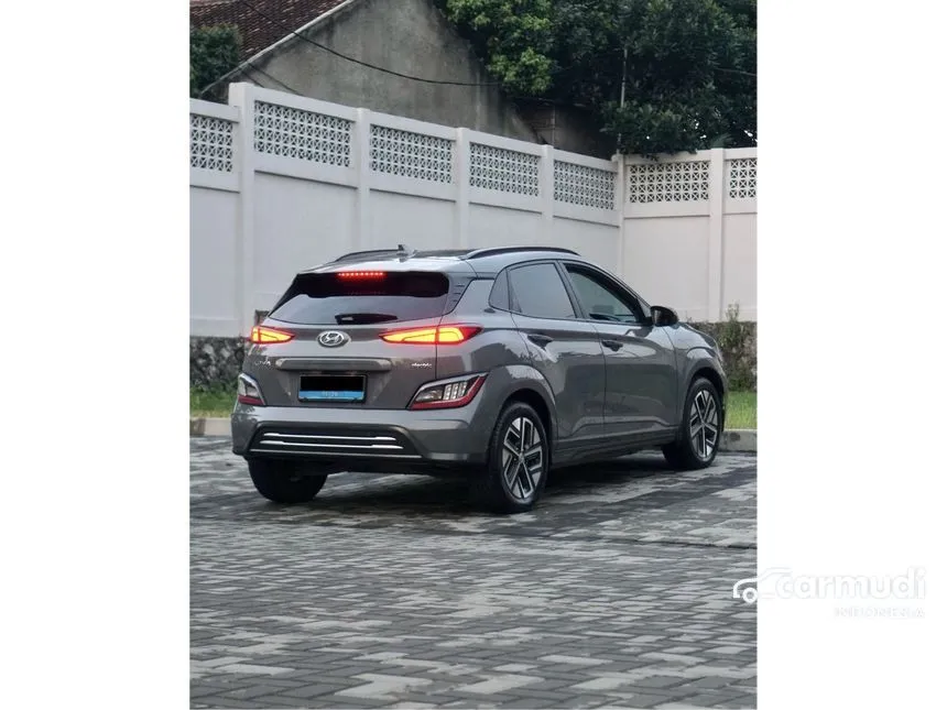 2021 Hyundai Kona Signature SUV