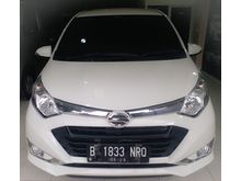Daihatsu Sigra R Deluxe MT 2018 Warna Putih Metalik