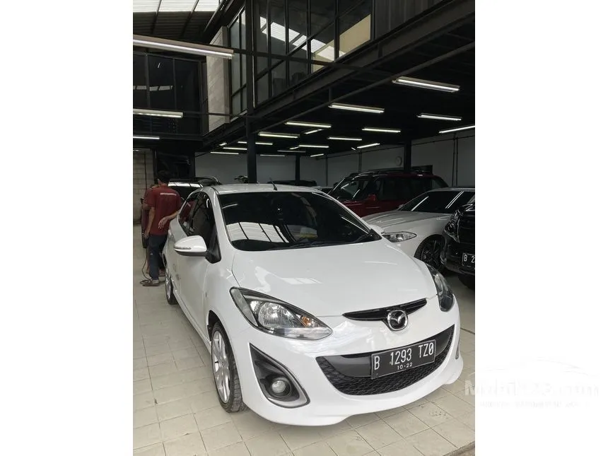 2011 Mazda 2 R Hatchback