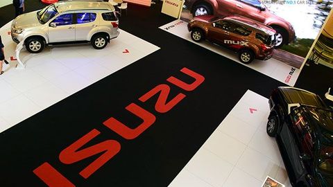 Get Up Close And Personal With The All-New 2015 Isuzu MU-X At Sunway Pyramid