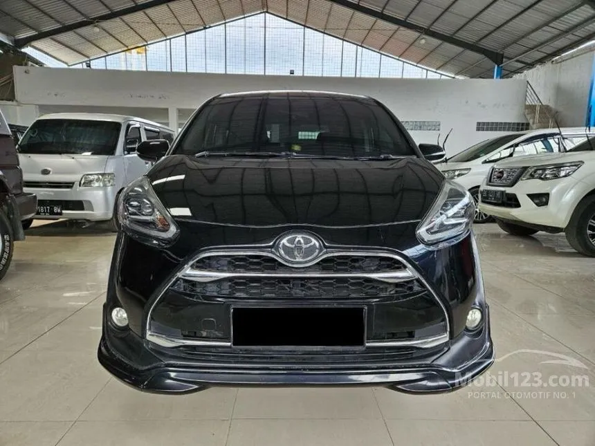 Jual Mobil Toyota Sienta 2016 Q 1.5 di Sumatera Utara Automatic MPV Hitam Rp 165.000.000