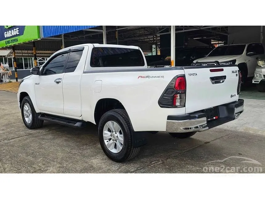 2018 Toyota HILUX REVO E Prerunner Smart Cab Pickup
