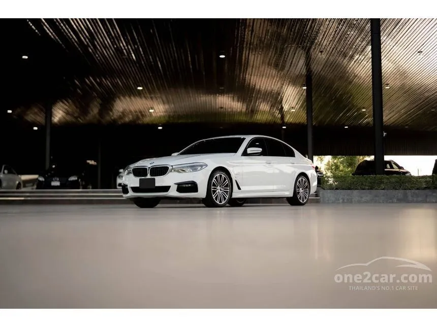 2020 BMW 530e M Sport Sedan