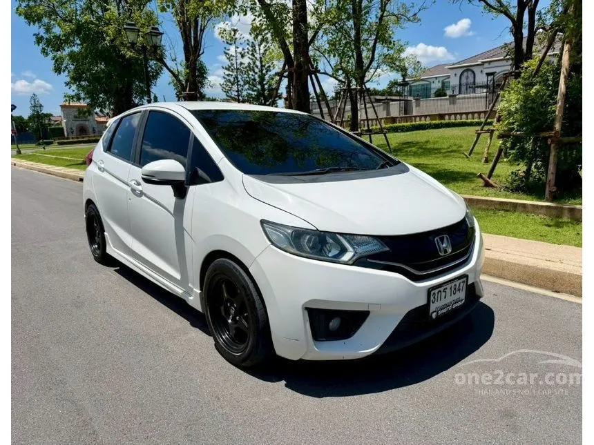 2014 Honda JAZZ SV Hatchback