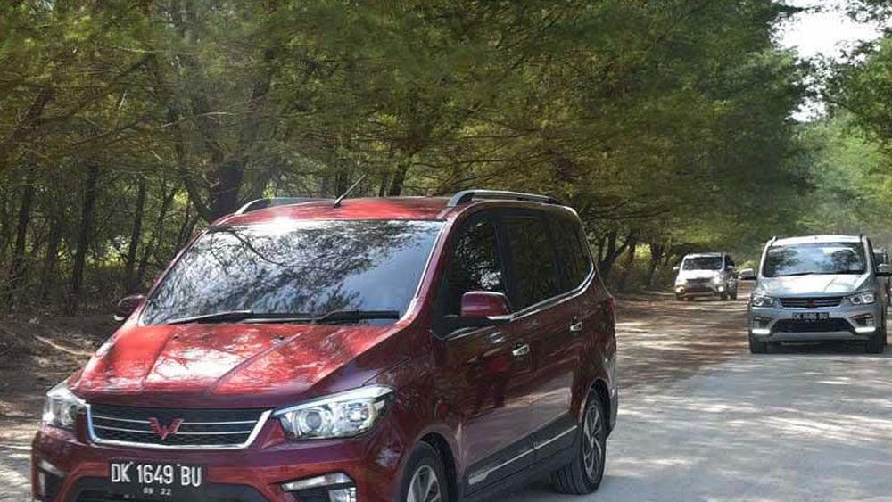 Kenyamanan Wuling Confero S Mampu Menyaingi Kompetitor - Review Mobil