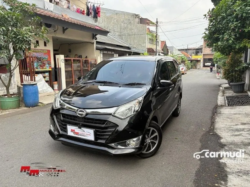 2017 Daihatsu Sigra R Deluxe MPV