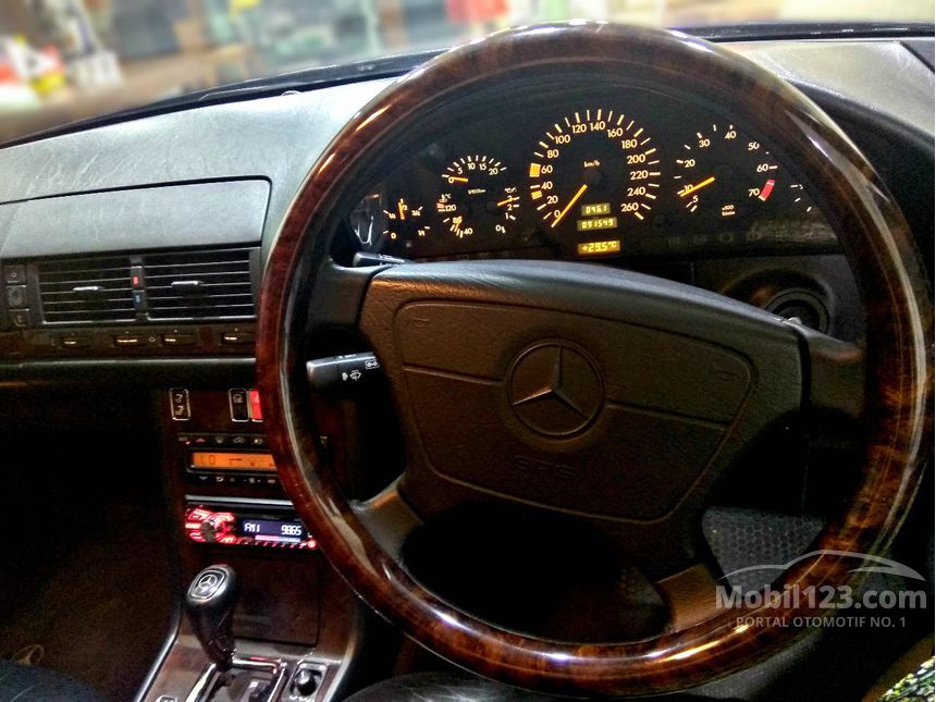 1996 Mercedes-Benz S320 Sedan