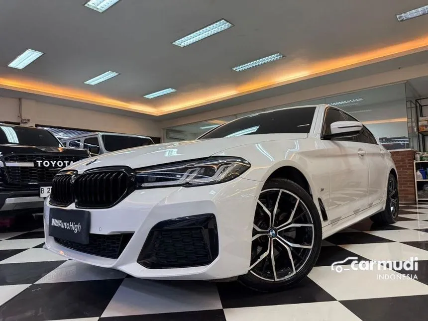 2023 BMW 520i M Sport Sedan