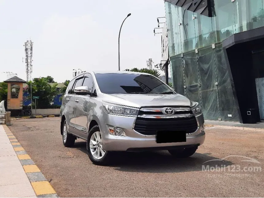 Jual Mobil Toyota Kijang Innova 2017 V 2.4 di DKI Jakarta Automatic MPV Abu