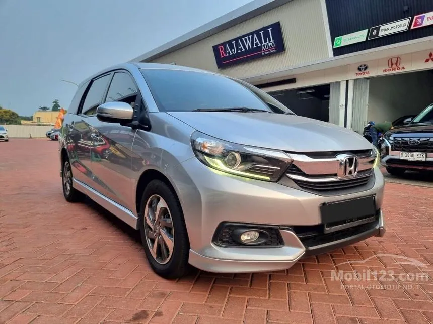 Jual Mobil Honda Mobilio 2020 E 1.5 di DKI Jakarta Automatic MPV Silver Rp 159.500.000