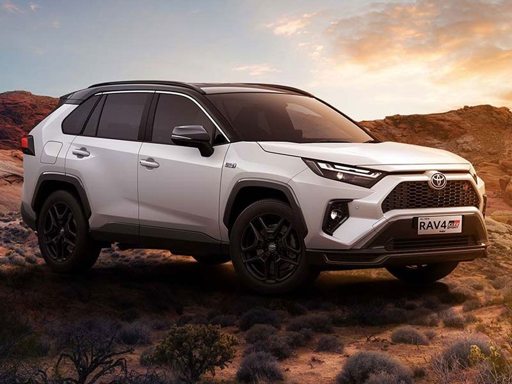 Naksir Toyota RAV4 PHEV? Intip Spesifikasi, Harga Baru, dan Estimasi Harga Bekasnya