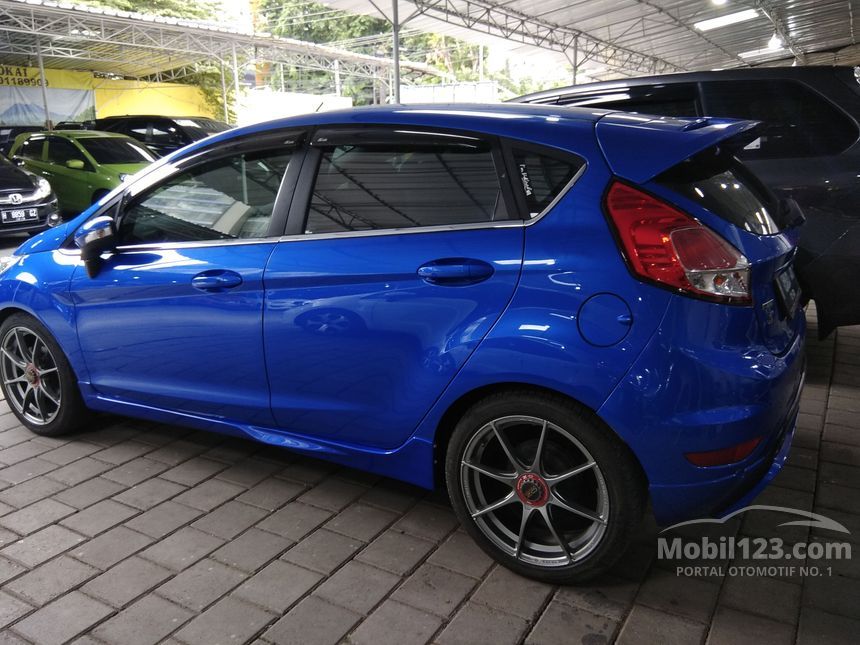  Jual  Mobil  Ford  Fiesta  2021 EcoBoost S 1 0 di Jawa  Tengah  