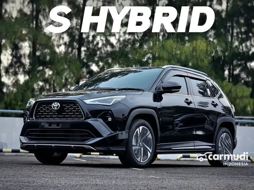 2025 Toyota Yaris Cross S HV with GR Parts Aero Pkg SUV