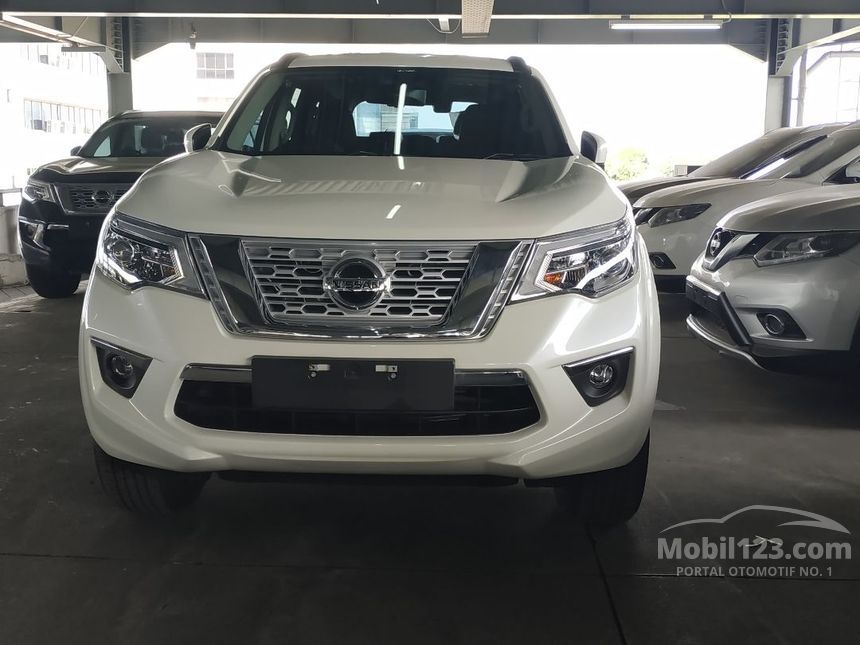 Jual Mobil Nissan Terra 2019 VL 2 5 di DKI Jakarta 