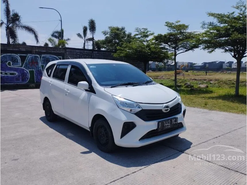 Jual Mobil Daihatsu Sigra 2021 D 1.0 di Jawa Barat Manual MPV Putih Rp 118.000.000