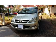 Toyota Innova V Matic th. 2005